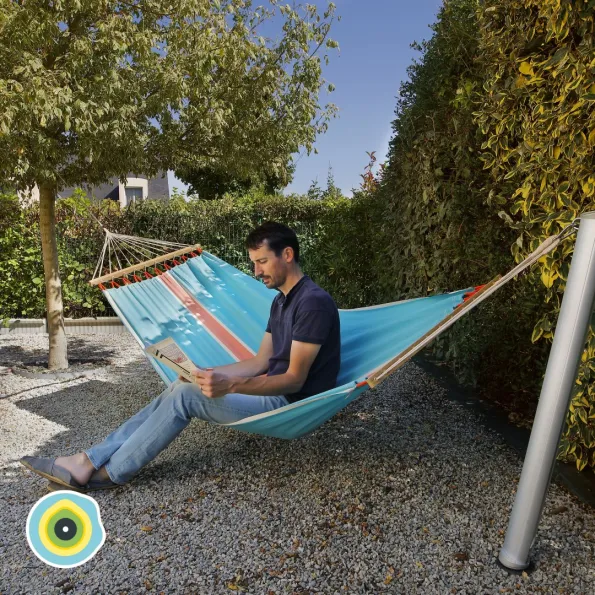 cordon fixation hamac autour d'un arbre