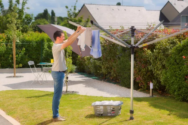 Fixation étendoir à linge